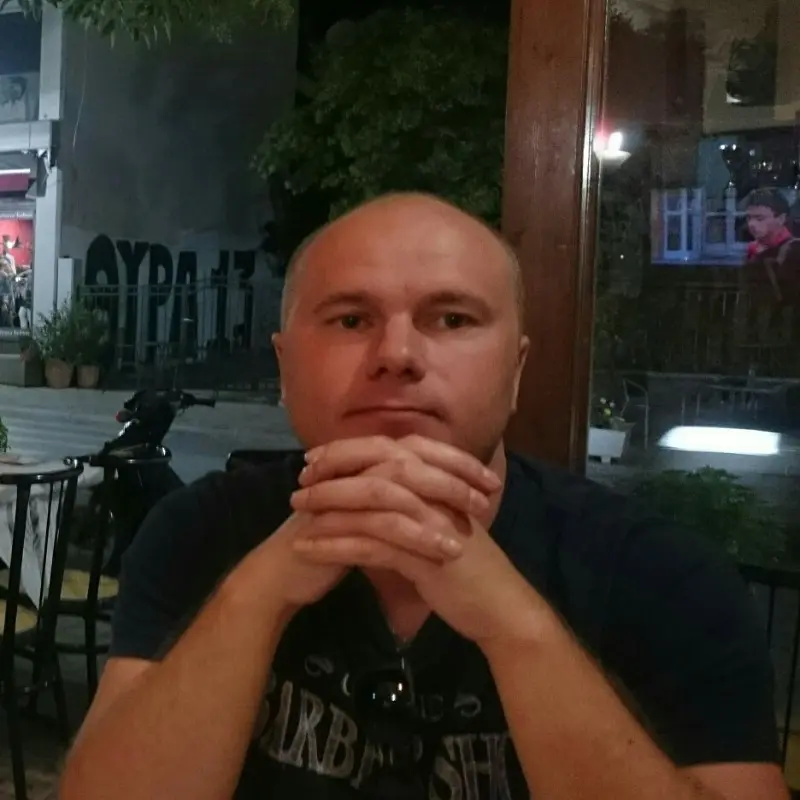 Юрий Плохов