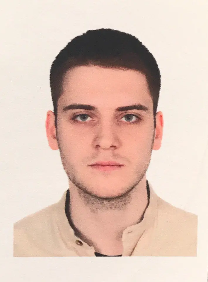 Максим Отрошко