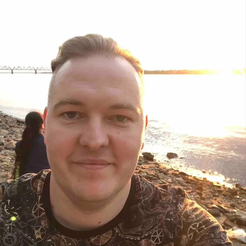 Константин Золотарёв