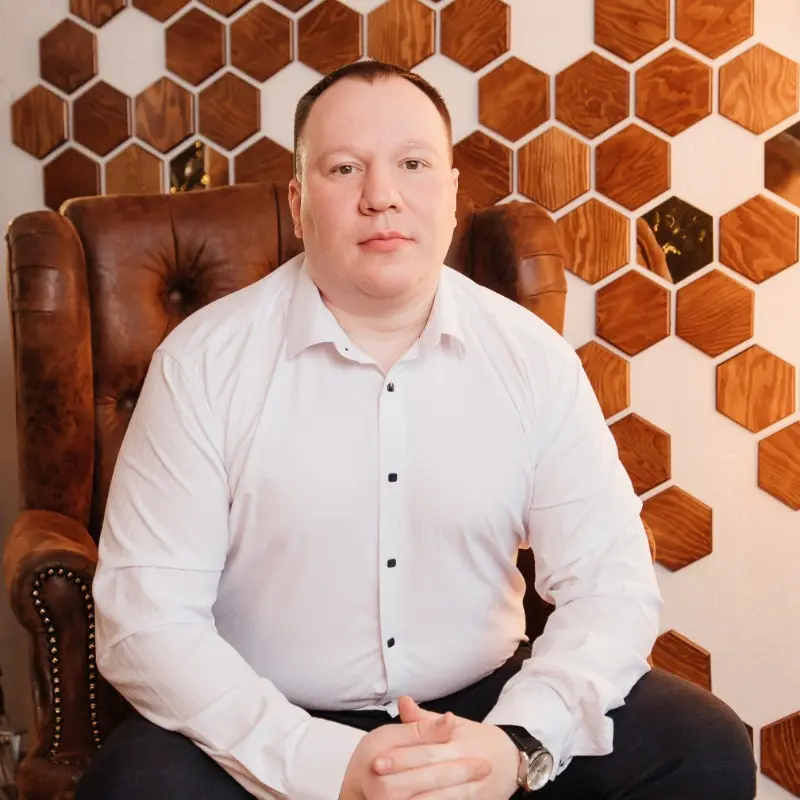 Евгений Старостин
