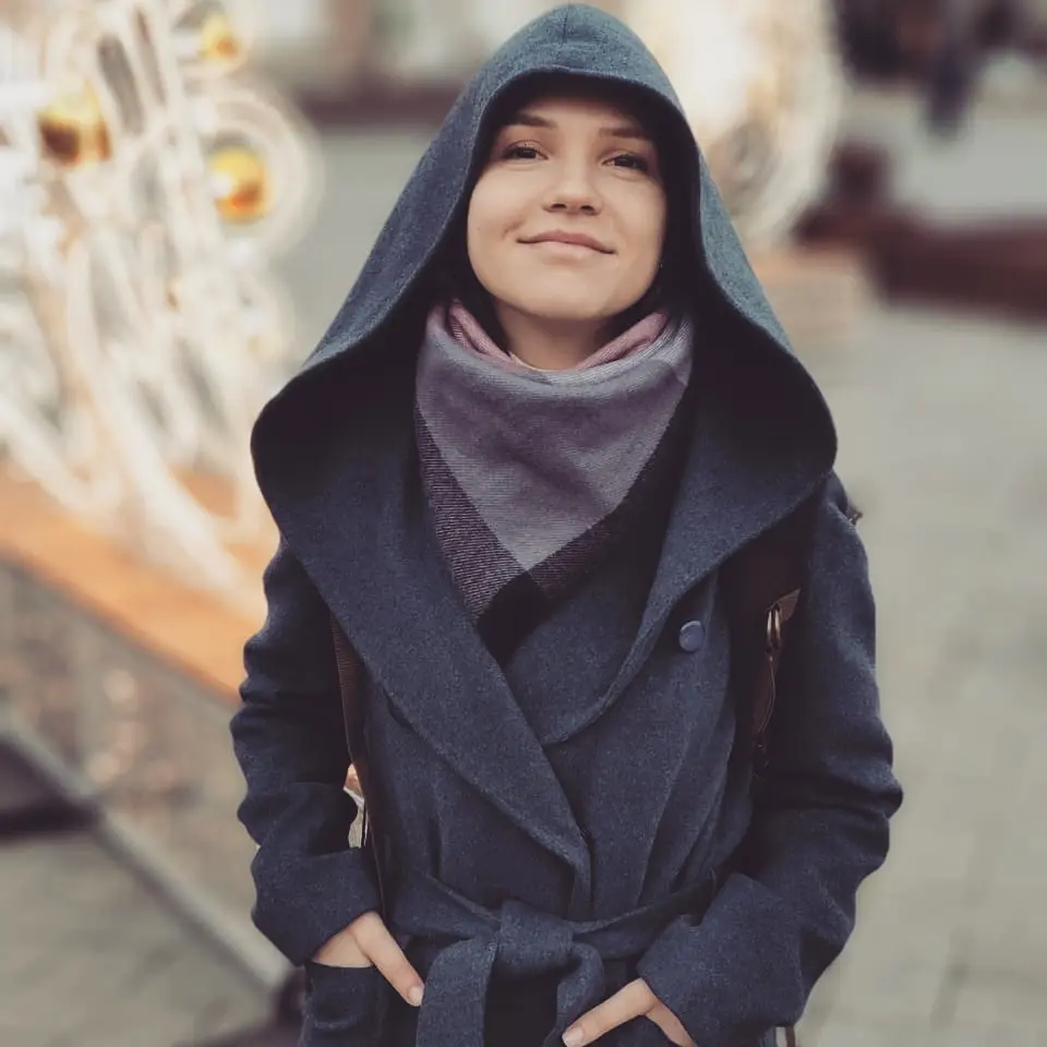 Млада Николаева
