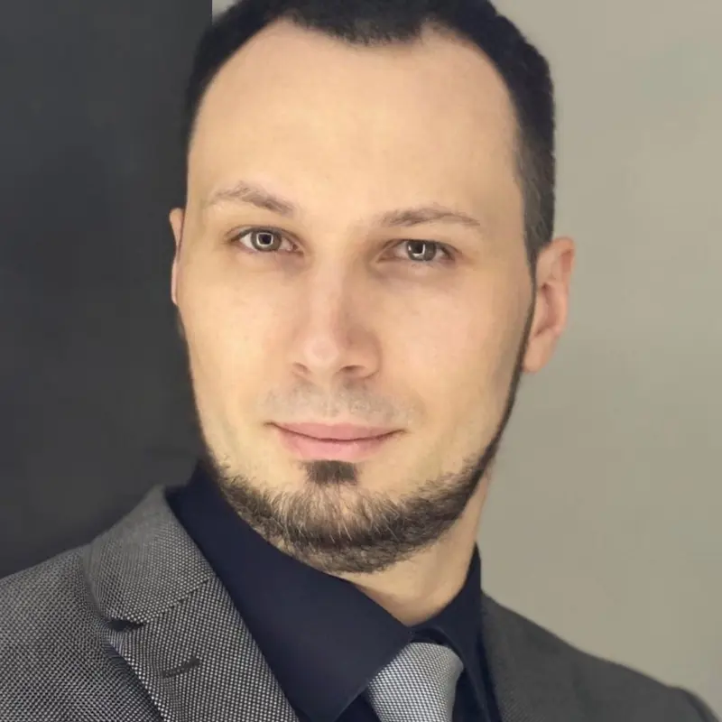 Александр Шагров