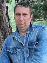 Артем Портненко
