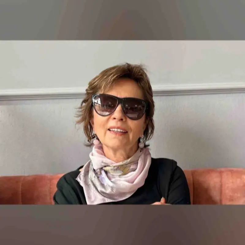 Елена Неева