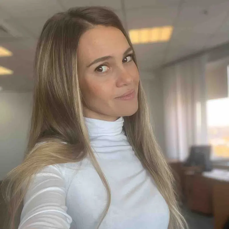 Полина Носарева