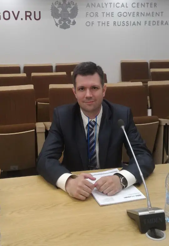 Александр Яковлев