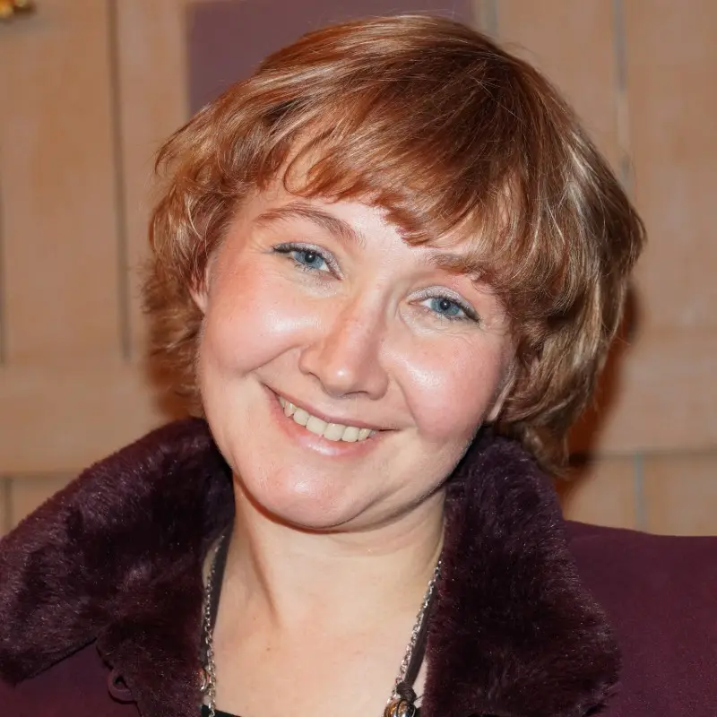 Лариса Артёмова-Бунькова