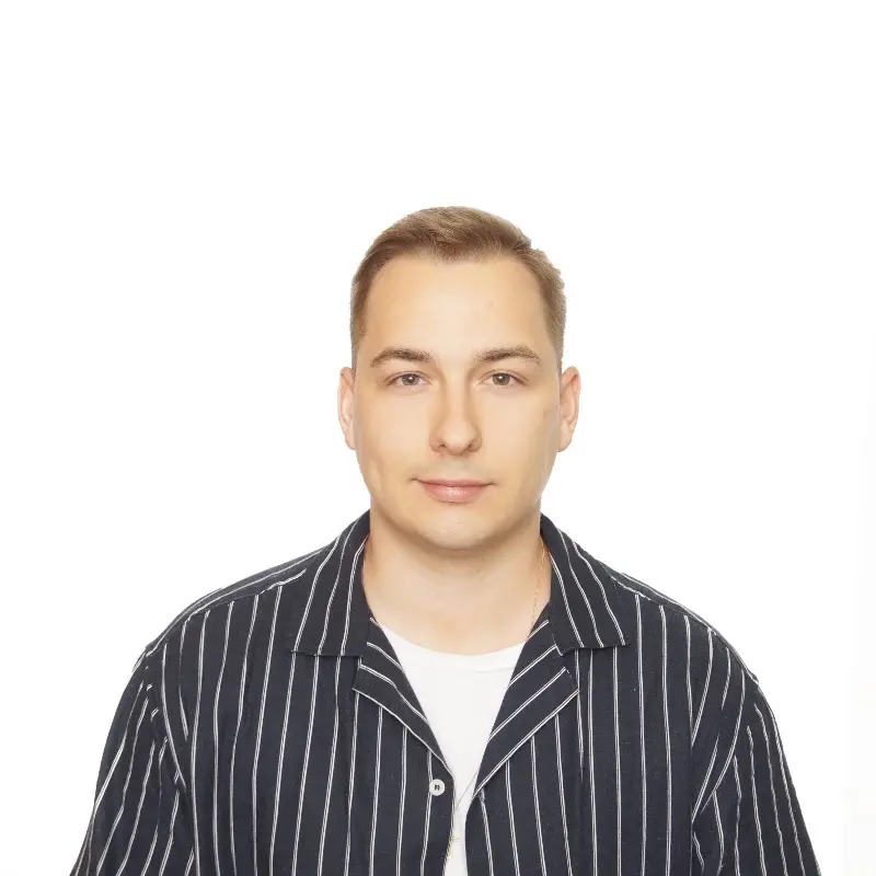 Кирилл Бражников