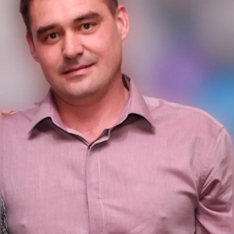 Владимир Толстунов
