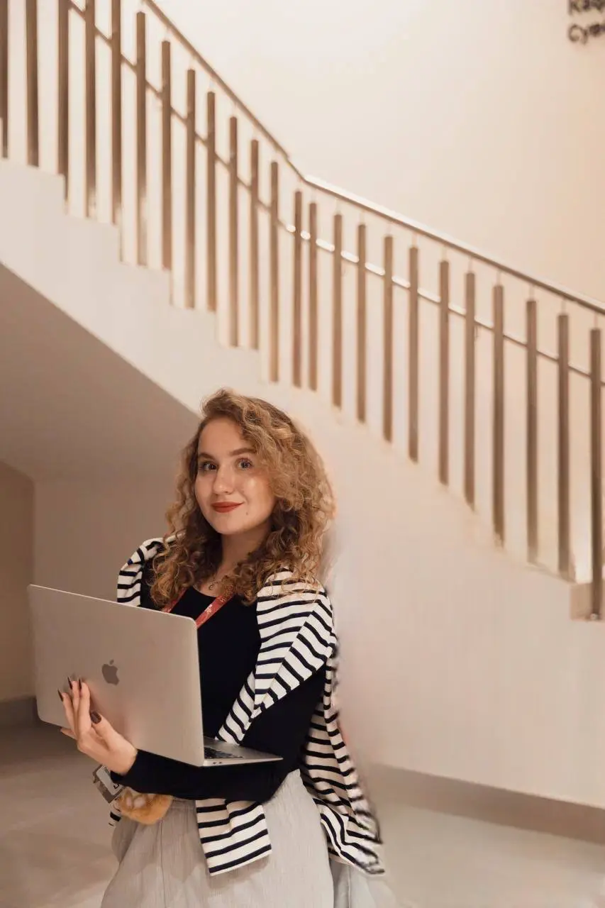 Анна Плотникова