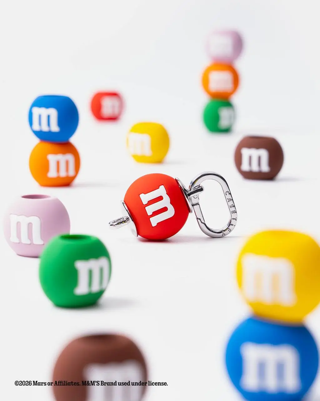 M&M’s заколлабился с Casetify и выпустил очень аппетитные аксессуары для смартфонов, смарт-часов и наушников | Сетка — социальная сеть от hh.ru