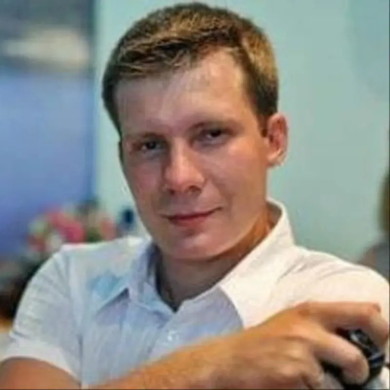 Роман Скок