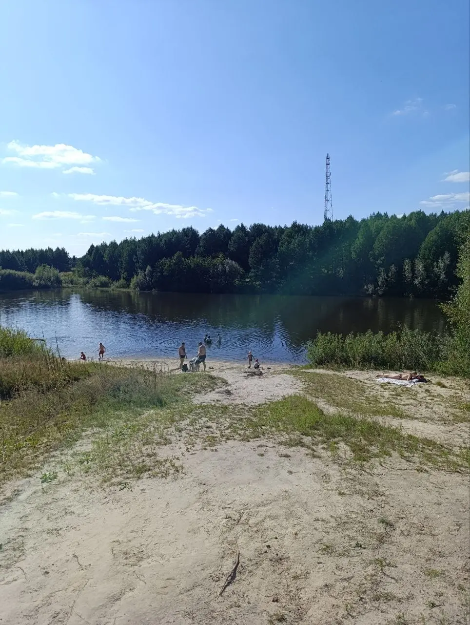 Путешествие по Пензенской области.
Удалось урвать кусочек лета, напоследок ☀️.
Это еще с прошлых выходных.
Выходные прошли почти совсем без интернета, кстати | Сетка — социальная сеть от hh.ru
