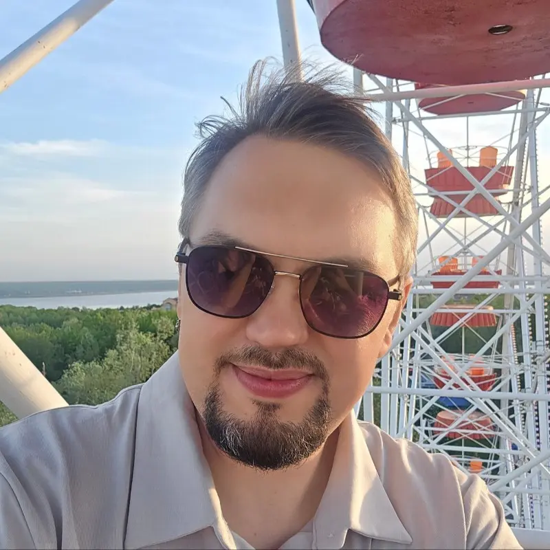 Роман Солдатов