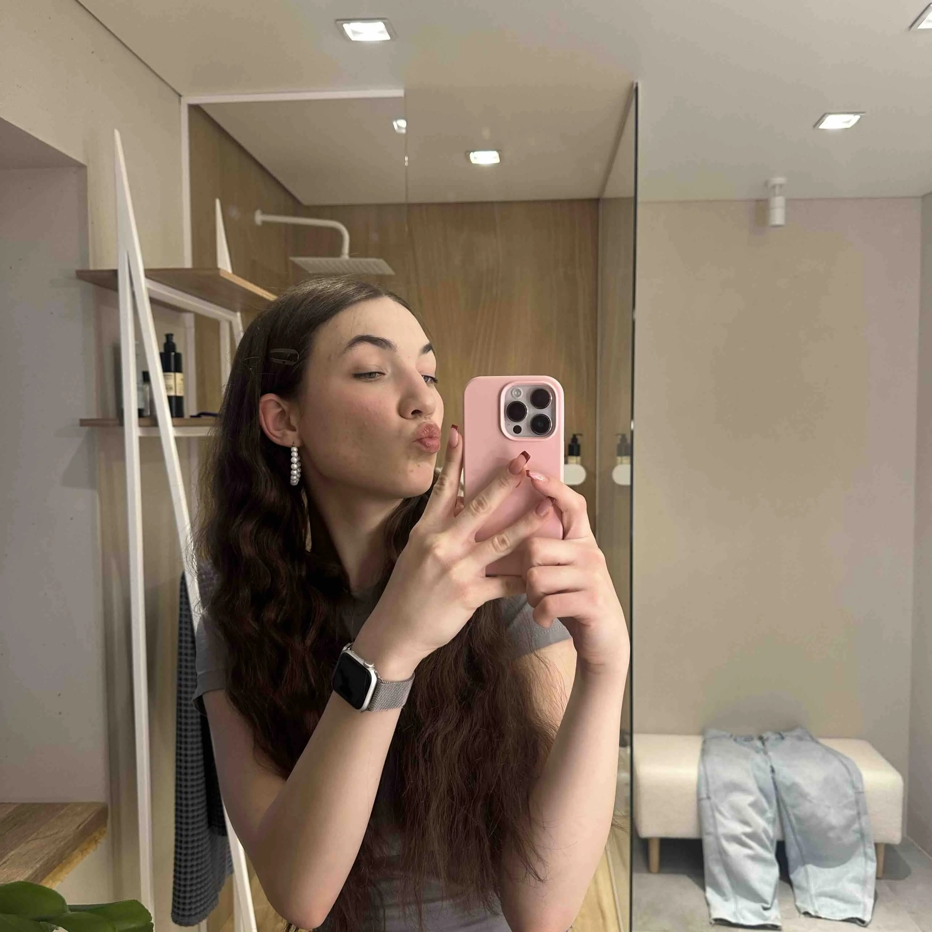 Анна Савалей