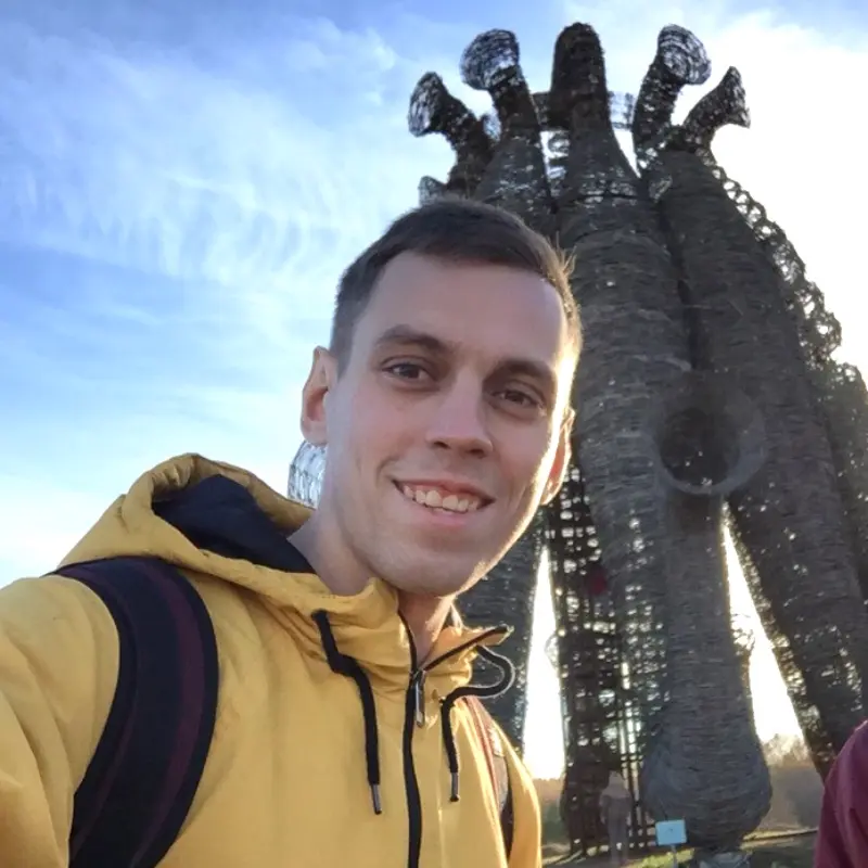 Илья Логинов