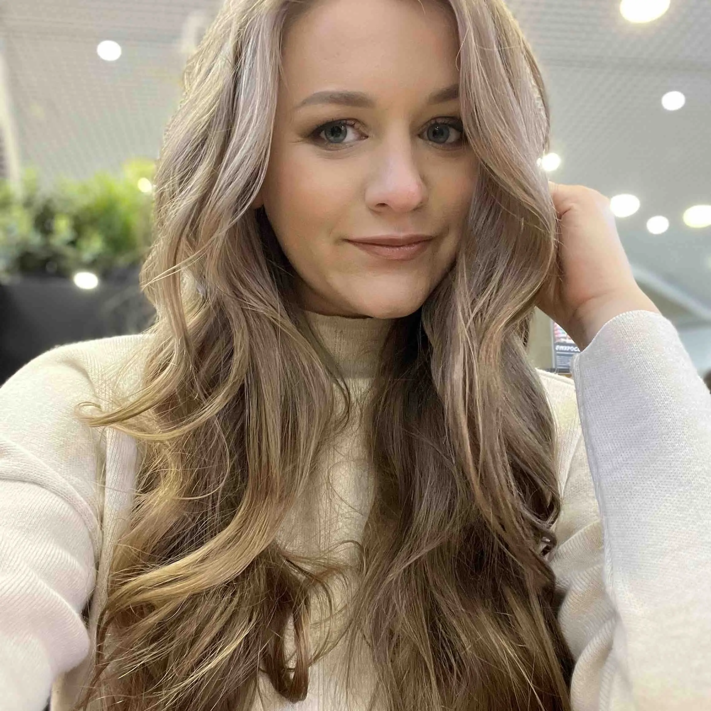 Елена Кухтинова