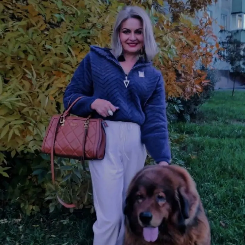 Елена Костюкова