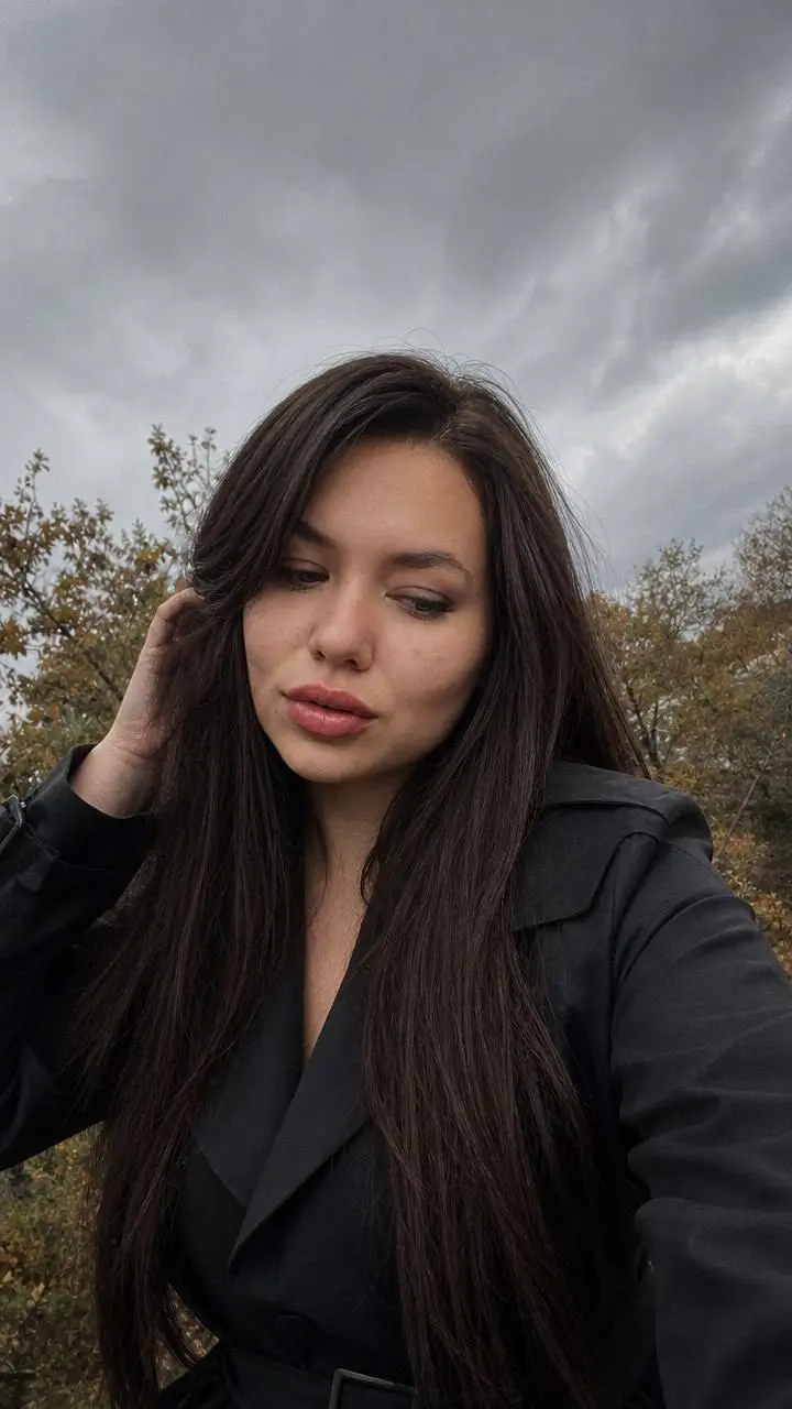 September mood 📸
Как сделать?
1). Заходим на сайт http://v2bot | Сетка — социальная сеть от hh.ru