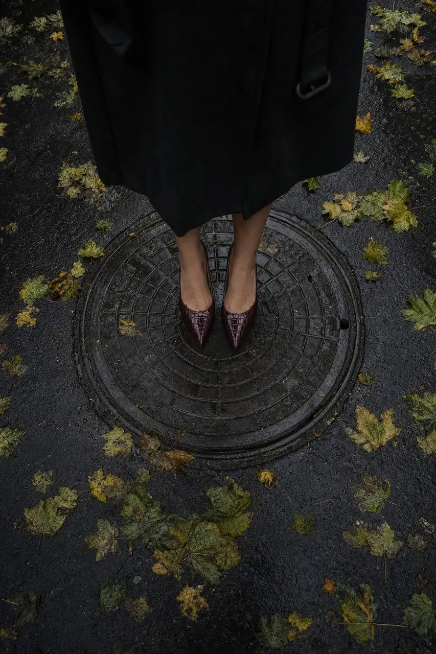 September mood 📸
Как сделать?
1). Заходим на сайт http://v2bot | Сетка — социальная сеть от hh.ru