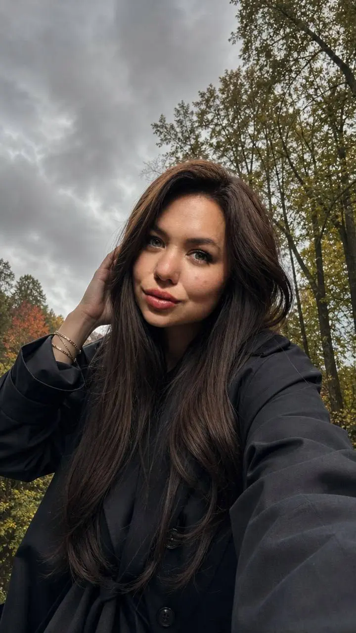 September mood 📸
Как сделать?
1). Заходим на сайт http://v2bot | Сетка — социальная сеть от hh.ru