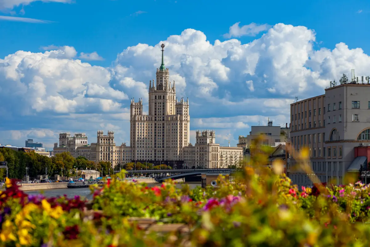 Один день, одна улица в Москве | Сетка — социальная сеть от hh.ru