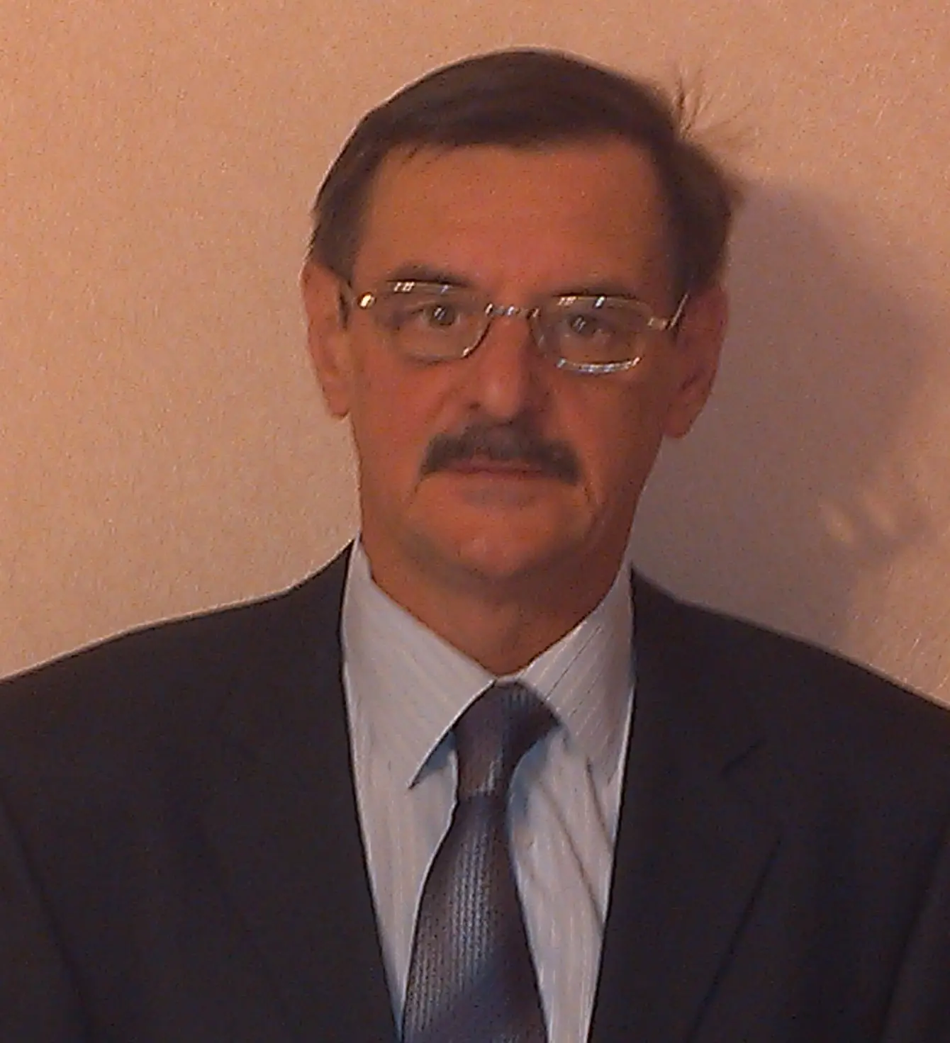 Виктор Смирнов