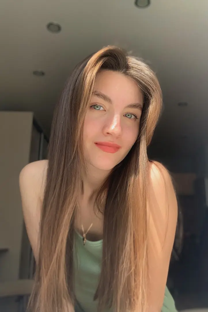 Алина Костина
