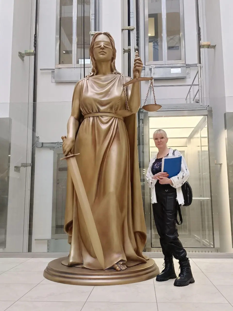 Елена Петрова