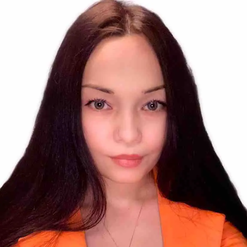 Алина Ахметова