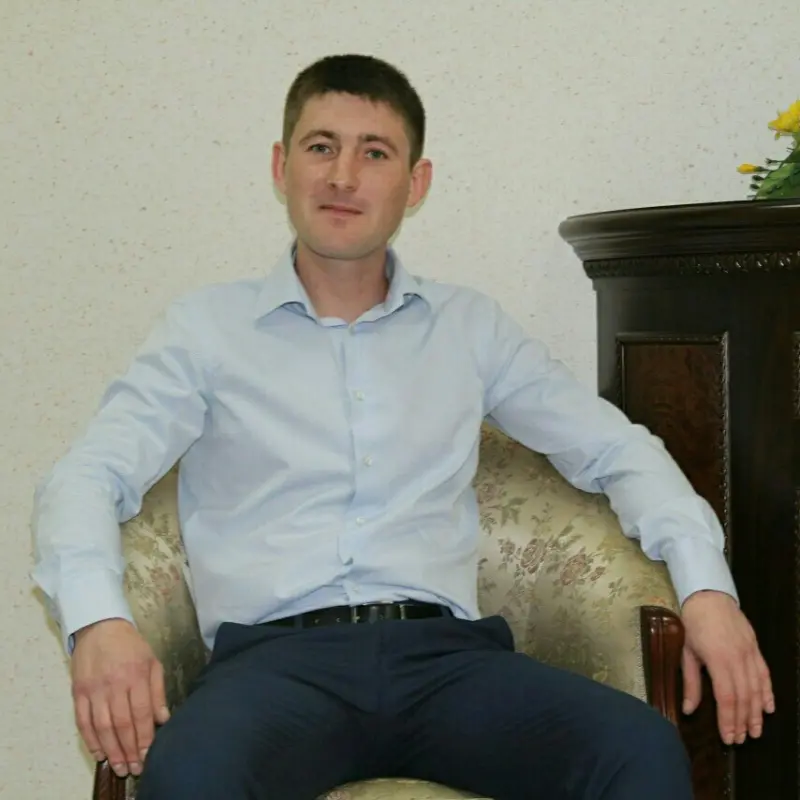 Евгений Новосельцев