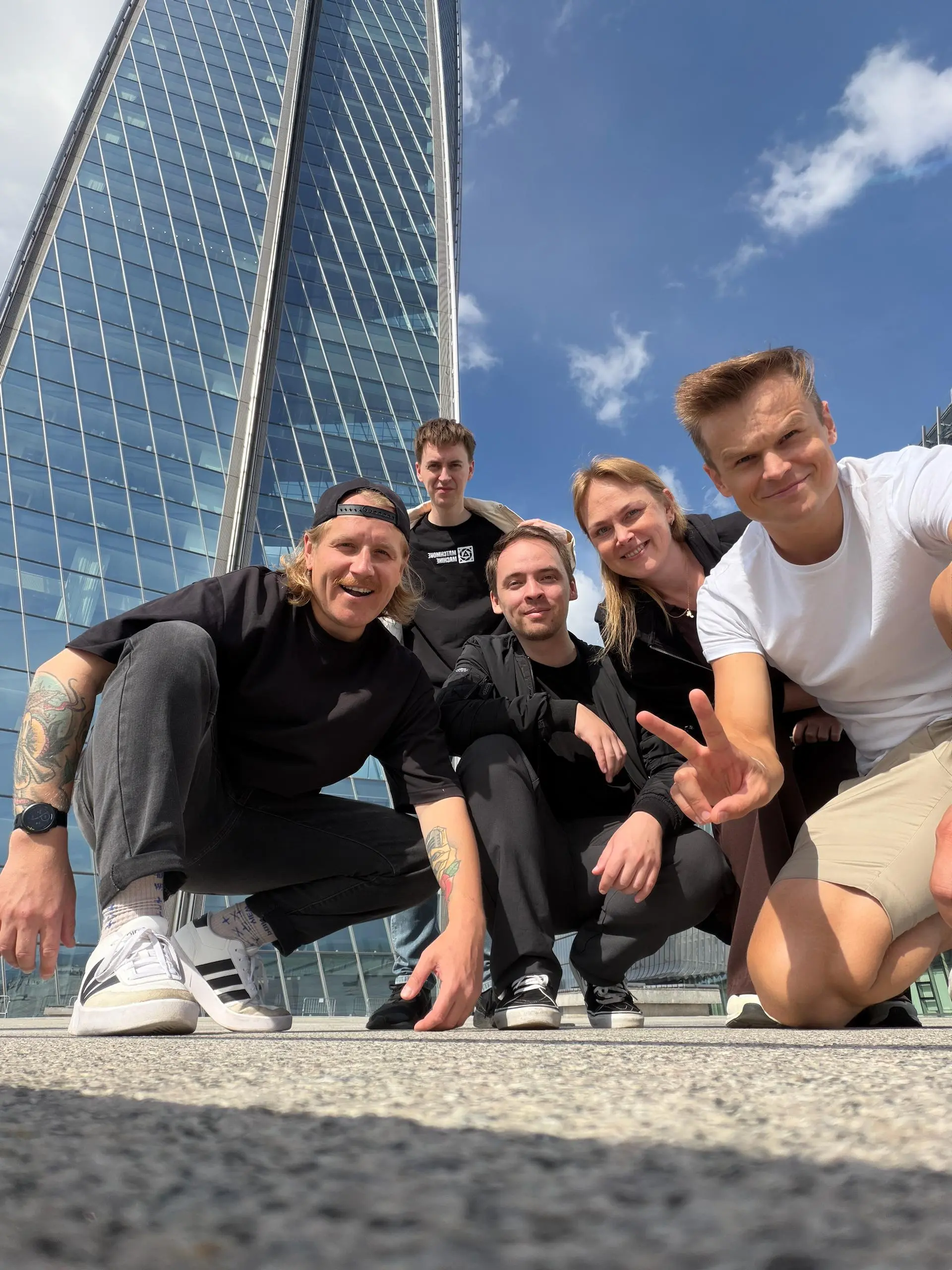 На пару дней собрали в Санкт-Петербурге небольшую часть команды Matchmove machine ❤️
Кто-то приехал из Тюмени, кто-то — из Великого Новгорода, кто-то — из Калининграда, ну а питерским ребятам в этот р... | Сетка — социальная сеть от hh.ru