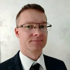 Роман Глагольев