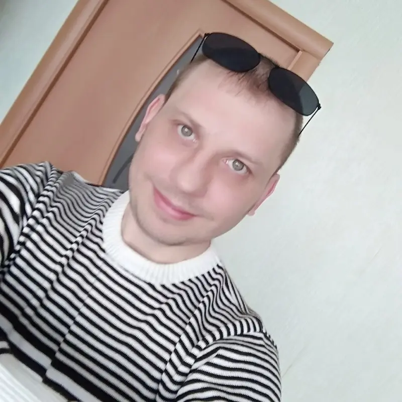 Павел Гузев