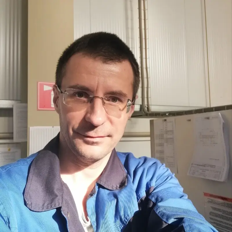 Олег Титов