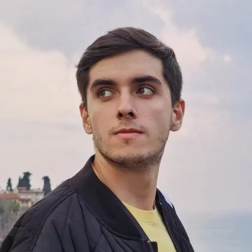 Максим Алёхин