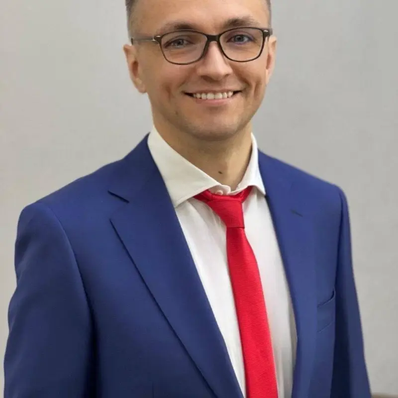 Максим Нефедов