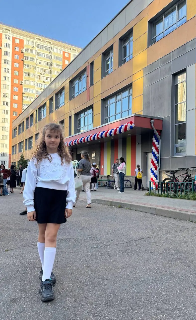 Отправили нашу второклассницу в школу🎓
Всех причастных с 1 сентября🎊 | Сетка — социальная сеть от hh.ru