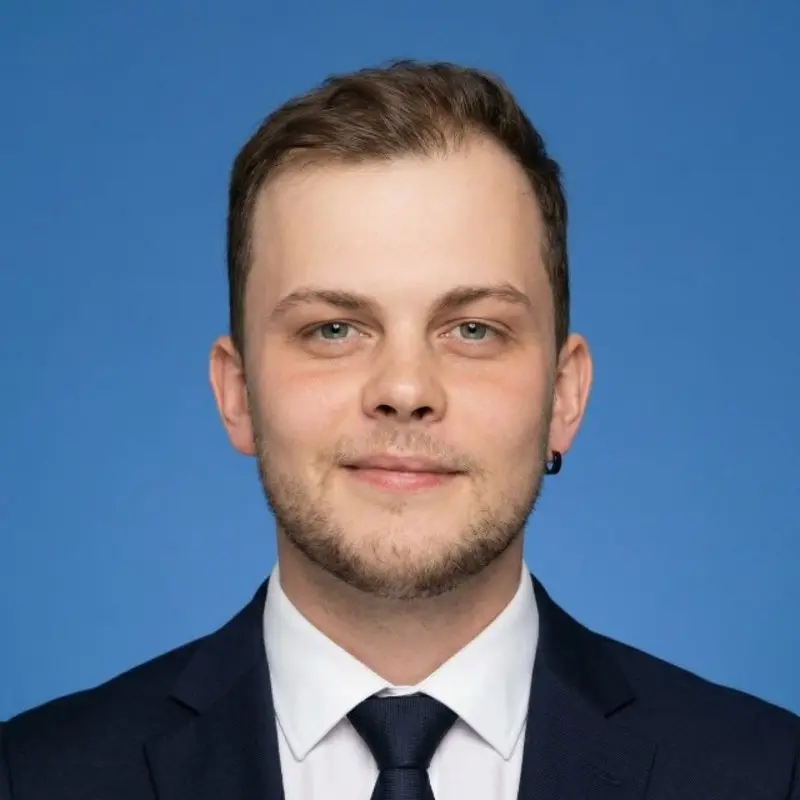 Роман Маслов