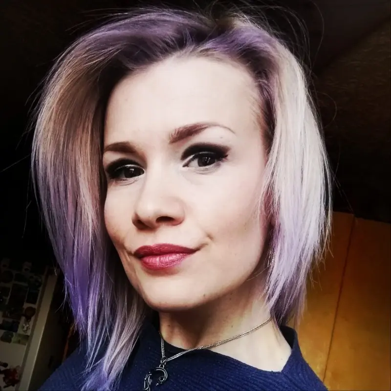 Анна Молотова