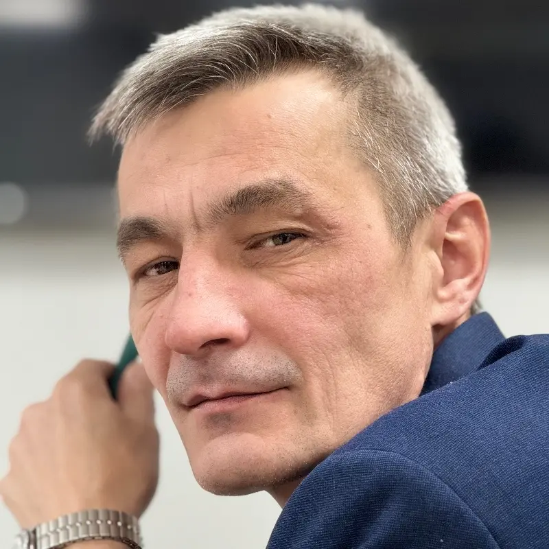 Сергей Макаров