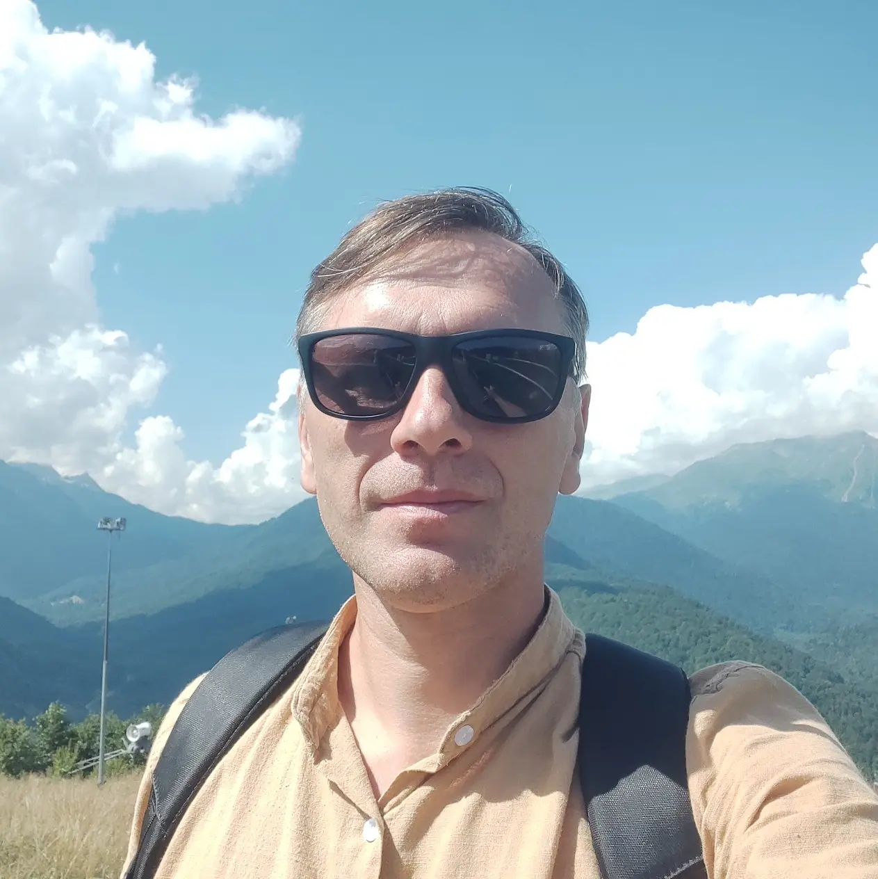 Александр Садиков