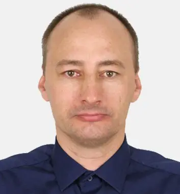 Денис Кадочников