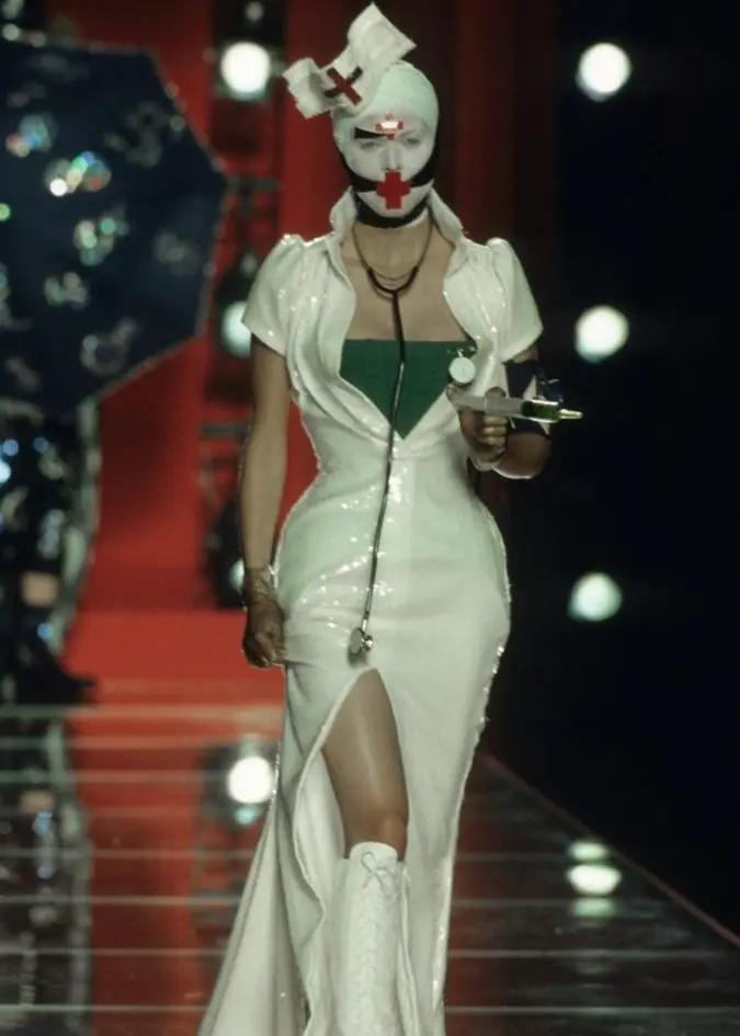Отмена John Galliano: Horizons | Сетка — социальная сеть от hh.ru