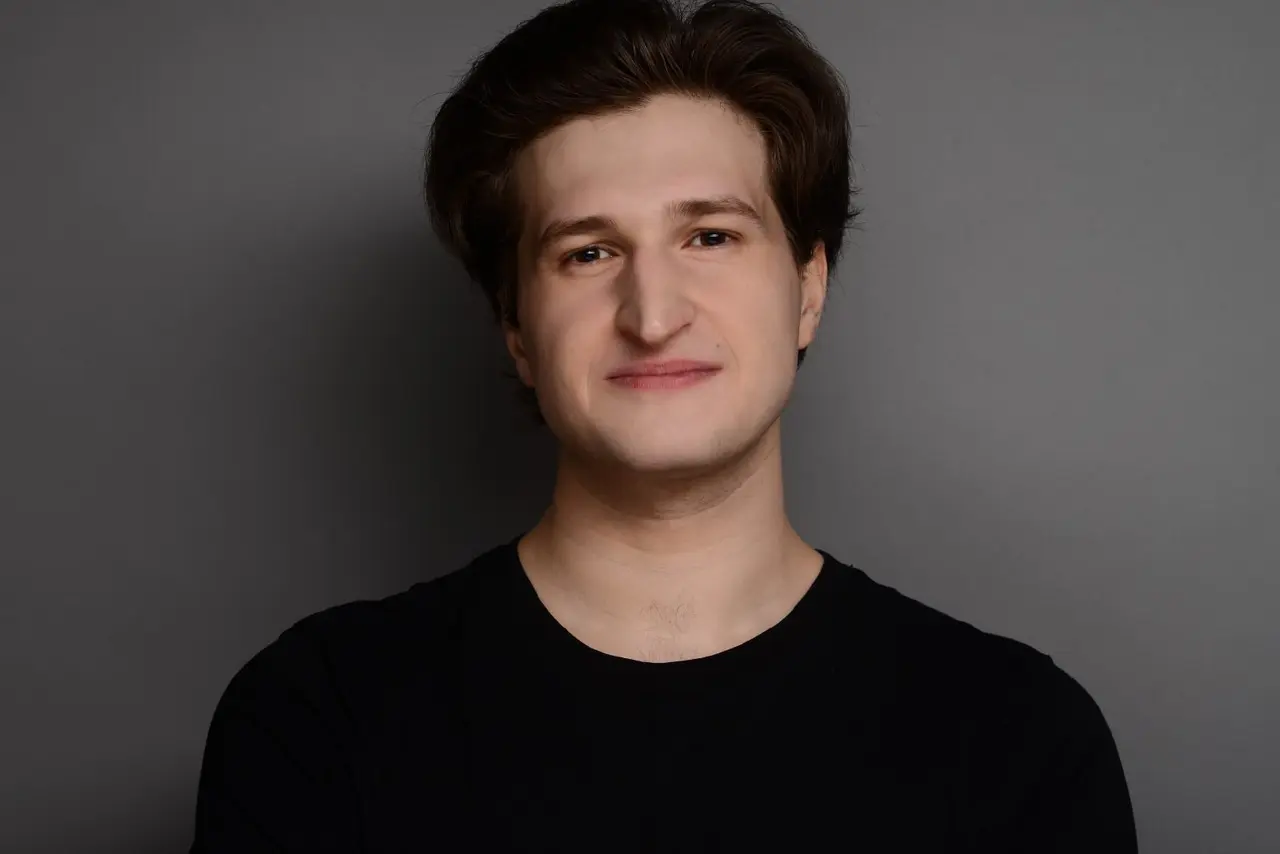 Александр Сизов