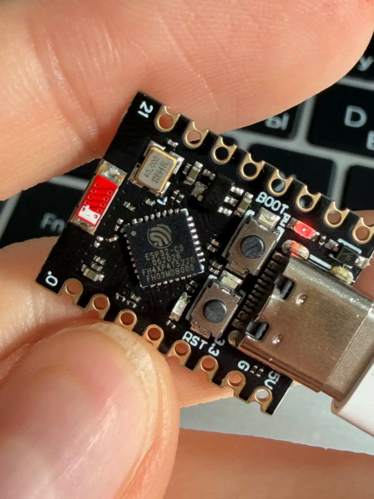 Невероятно, но.. моя первая esp32 ✨ | Сетка — социальная сеть от hh.ru