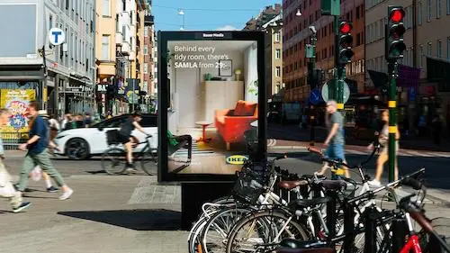 IKEA решила показать обратную сторону идеального порядка в доме.
В новой кампании в Швеции бренд разместил билборды с безупречно чистыми и аккуратными комнатами | Сетка — социальная сеть от hh.ru