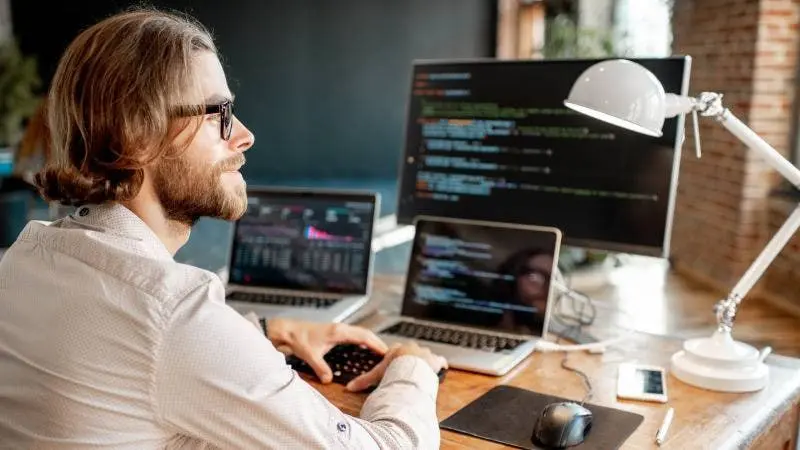 BIM-Portal статья: 10 программистов, изменивших IT | Сетка — социальная сеть от hh.ru