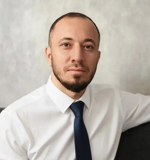 Тарлан Султанов