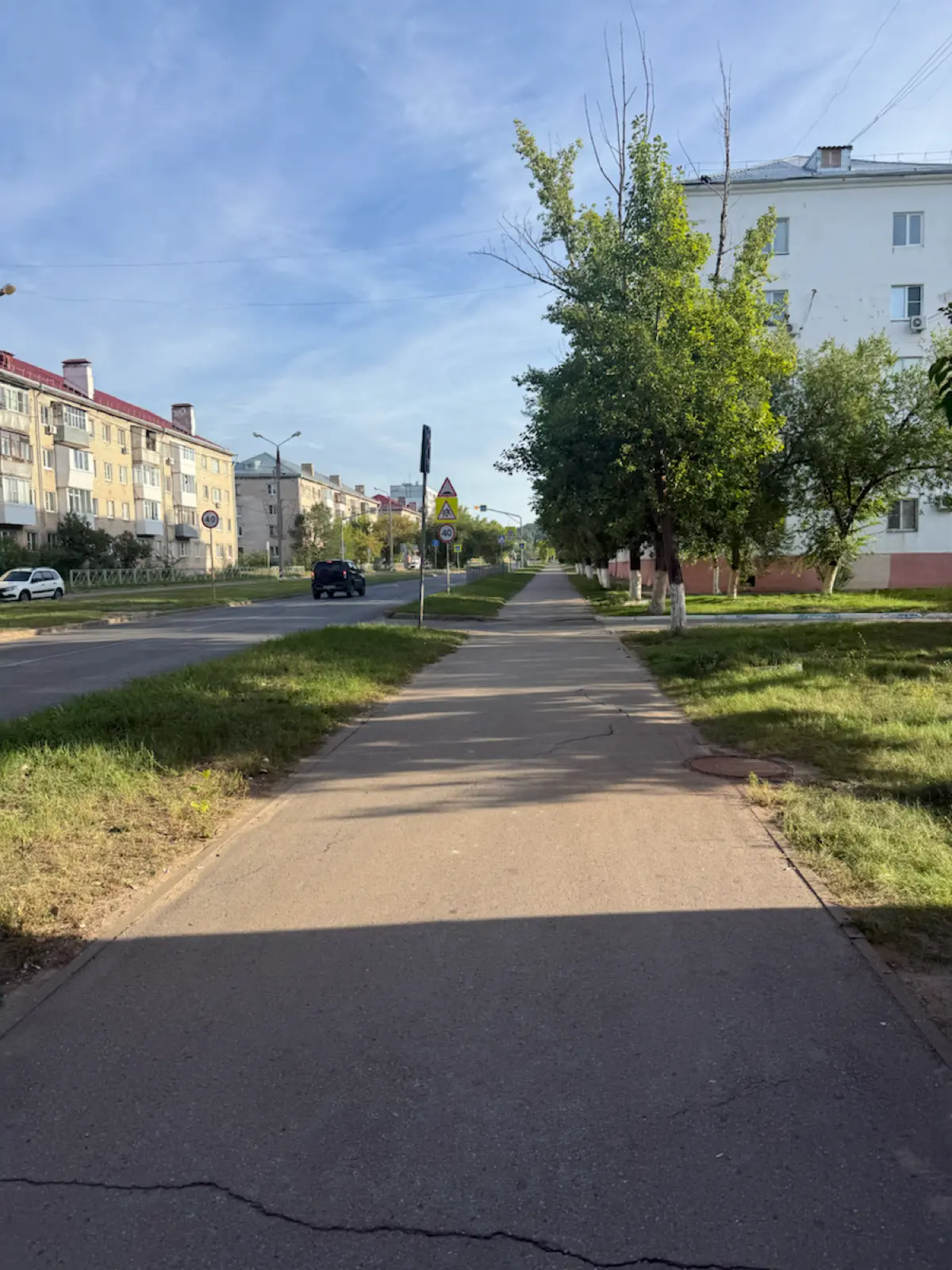 Я худею с этого...
Да, надо худеть! Теперь по будням небольшая прогулка до школы и от школы до стоянки | Сетка — социальная сеть от hh.ru